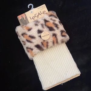 Fuzzy Leopard Boot Toppers